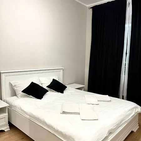 Apartman Alper Bulding Stefan Năvodari